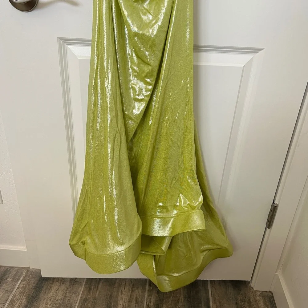 B. Darlin One Shoulder Ruched Metallic Gown Lime Green Formal‎ Evening Dress